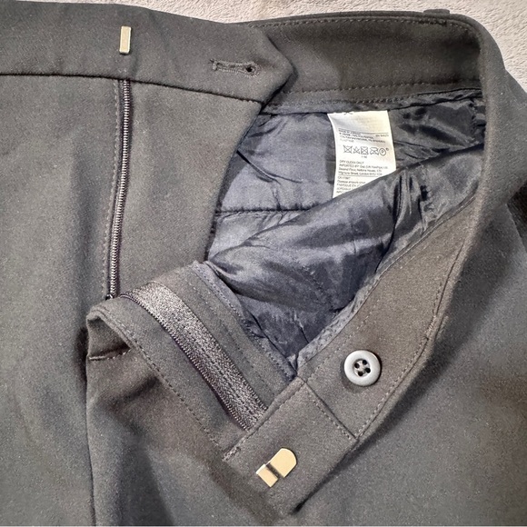 Banana Republic High Waist Black Trouser Shorts - Size 4 - Picture 8 of 9